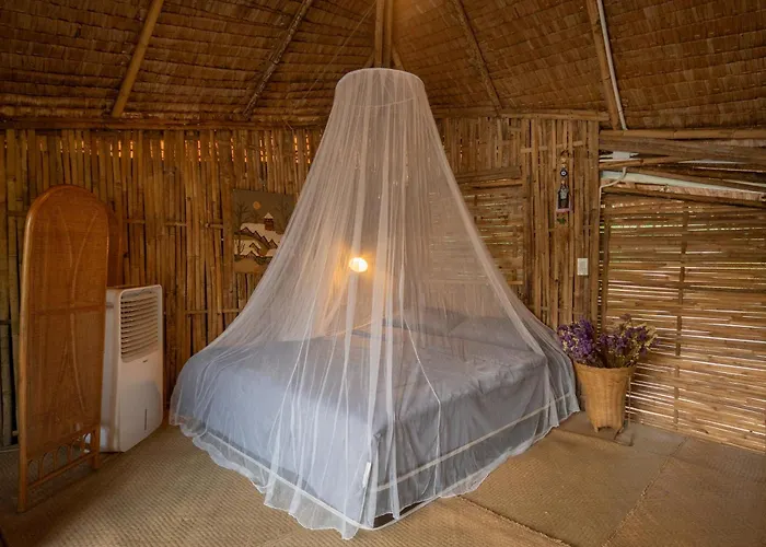 Royal Mountain Hut เต็นท์หรู Ratchaburi