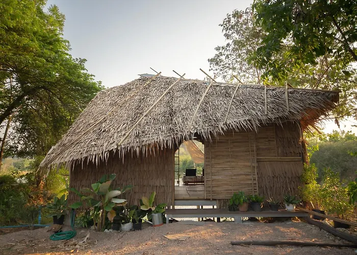Royal Mountain Hut * Ratchaburi